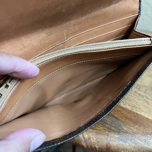 CELINE MACADAM LONG BIFOLD WALLET - Picture 12 of 14
